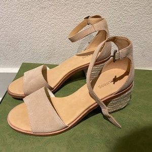 BRAND NEW: Soludos Short Wedges